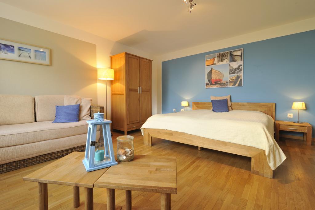 Hotel Dreimaedelhaus Espelkamp-Mittwald Esterno foto
