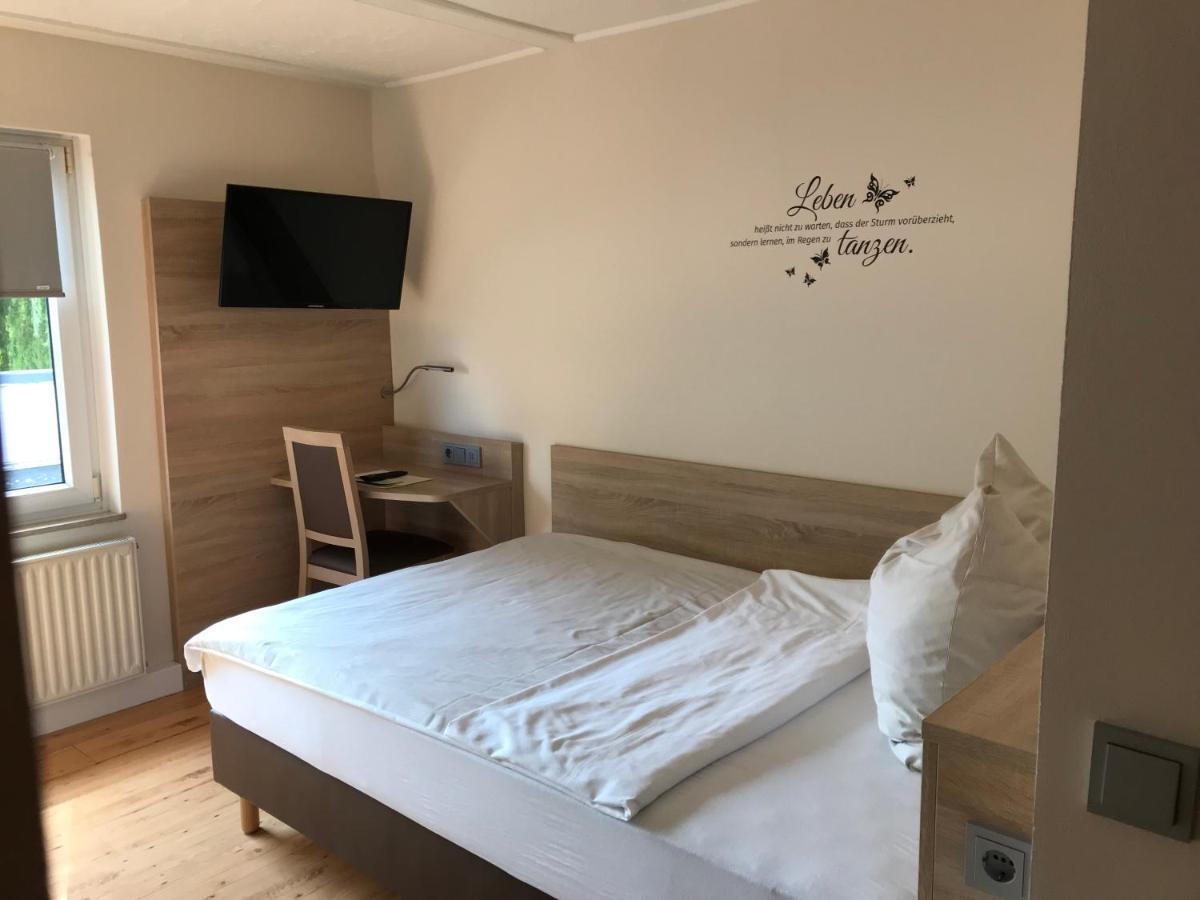 Hotel Dreimaedelhaus Espelkamp-Mittwald Esterno foto